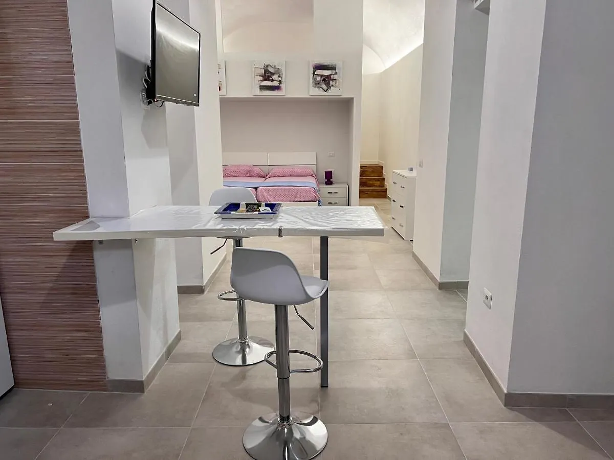 Diego House Museo Napoli 0*,  Italien